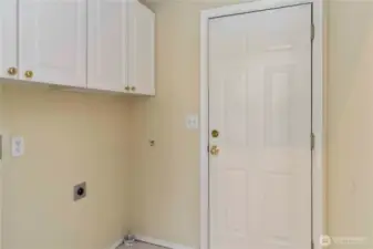 Laundry Room/Entrance to Garage