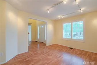 Formal Dining