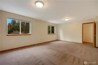 Bedroom 4/ bonus room
