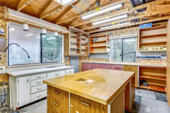 Workshop space in garage. Tons of storage