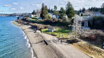 Saltar's Beach from around the corner