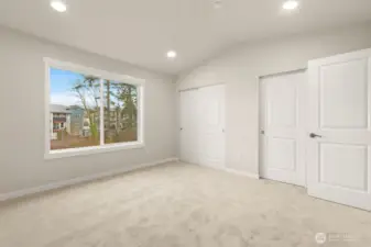 Photographs are for illustrative purposes only. Features, finishes, interior/exterior colors, landscaping and floorplan shown may vary from actual homes built