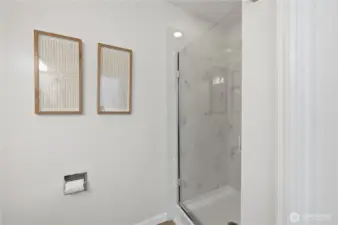 Pristine primary shower.