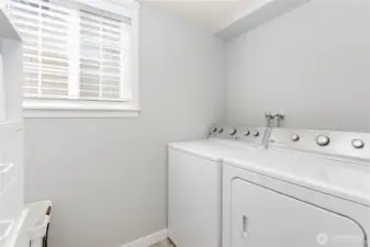 Additional laundry room, can serve ADU if desired.