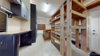 Fantastic workshop space with extensive shelving