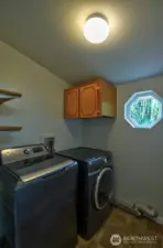 Washer and dryer convey with home.