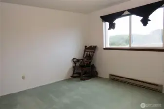 CORNER VIEW OF THE GUEST ROOM! IT IS THE FIRST ROOM FACING WEST TOWARDS THE PACIFIC OCEAN!