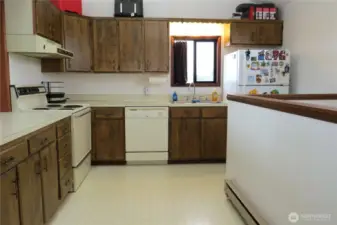 FULL VIEW OF THE KITCHEN!
