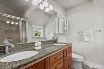 En suite bathroom for the 2nd bedroom.