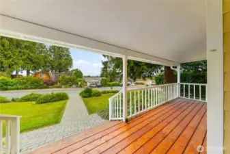 Welcoming covered front porch.