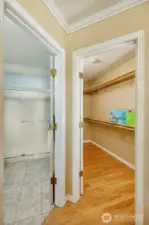 Ensuite and walk-in primary closet