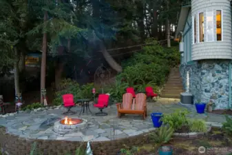 Relax and enjoy more blue-sky days in the rainshadow