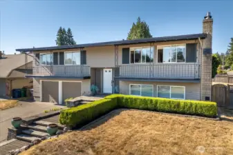 Come explore this entertainer's dream home in Kingsgate.