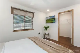 Nice walk in closet