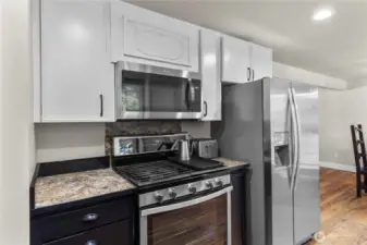 SS GAS RANGE, Microwave and SS Fridge