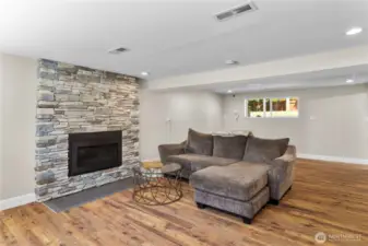 LOWER GREAT ROOM - Facing back of large room.....