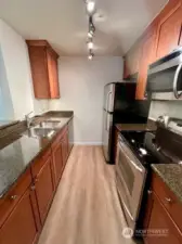 Cherry Cabinets, Granite & Stainless Steel Appliances