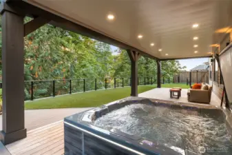 10 person hot tub
