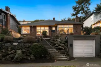 Welcome to 36th Avenue West