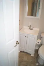 Upstairs full bathroom