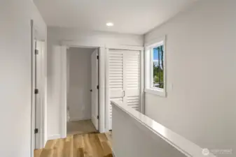 Upstairs hallway + laundry