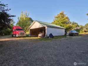 Detached Garage