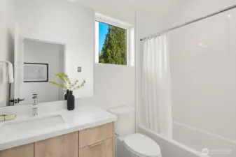 The carriage house has a full bath!