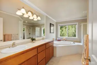 Primary en-suite