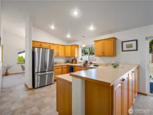 The bar can serve as  a serving area when having large parties or as an eating counter should you so desire.