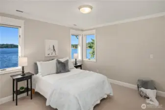 There are 4 spacious bedrooms!