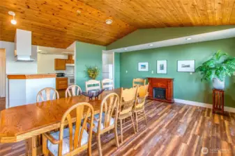 Dining area in Common Room with Kitchen