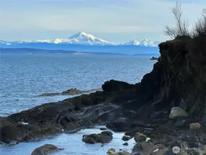 Mount Baker to the East