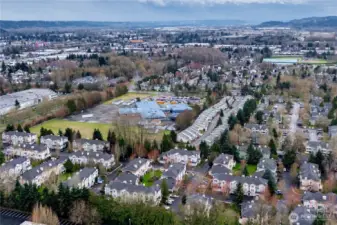 Located in a community with walking trails, mins to Kent Station shopping and transportation.