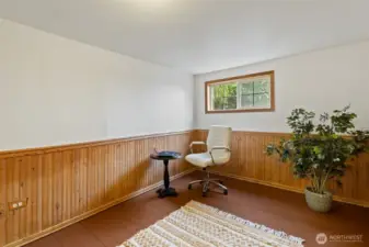 Additional bedroom ...