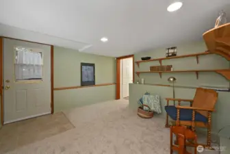 Lower level flex space