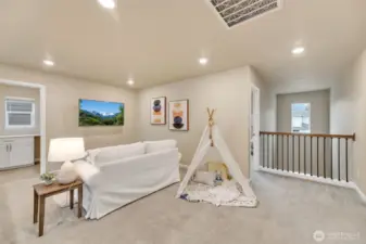 Open loft on the upper level