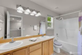 Main bath on 2nd floor