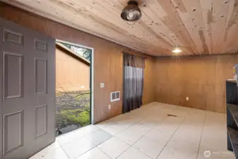 Workshop with electric! So many uses!