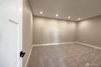 Bonus Rm/Entertainment