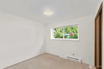 Downtstairs Apartment Bedroom 7