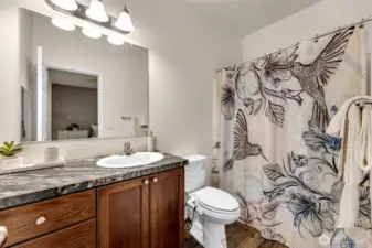 en suite bath