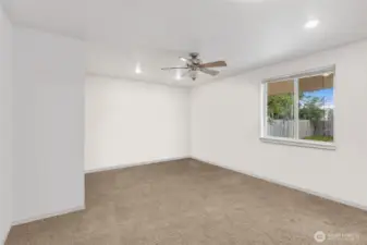 photos have been photoshopped to remove tenant items.