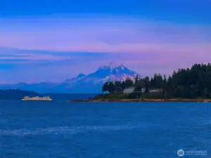 Iconic Mt. Rainier views.