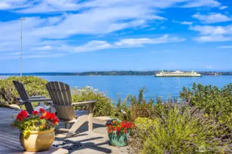 Private waterside sitting and dining areas.