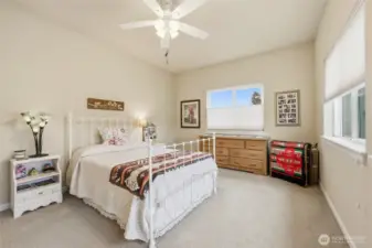 Again- lots of natural light!