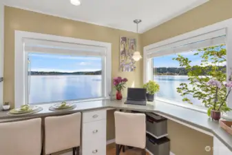 Breakfast bar nook.