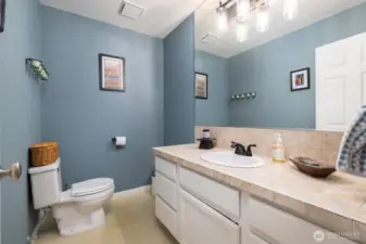 Guest Bathroom