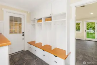 Spacious mudroom area with built-in cubbies, Large bonus/flex room off mudroom