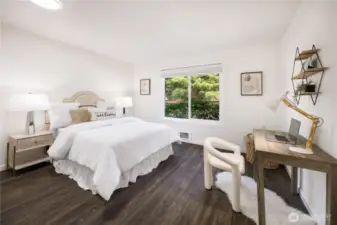 Bedroom with full Bath on main