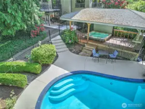 Pool & Gazebo with a hot tub